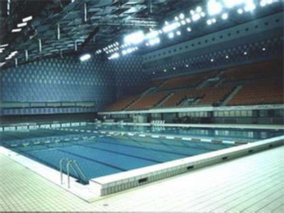 上(shang)海浦東遊(yóu)泳館