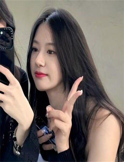 《时尚女模头3》反派解读：复杂性格与动机分析